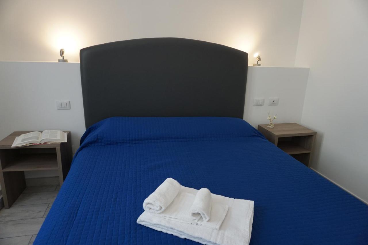 Holiday Rooms Florens Exteriör bild
